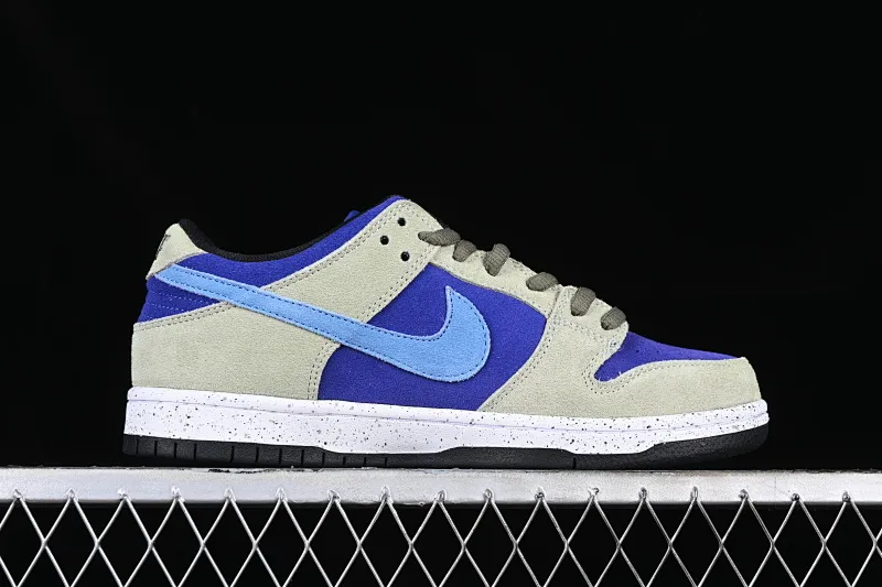 All categories Nk SB Dunk Series Nk SB Dunk Low low-top sneakers Nk SB Dunk Low Prm Khaki Blue SB smashed backboard fashion casual sneakers BQ6817-301